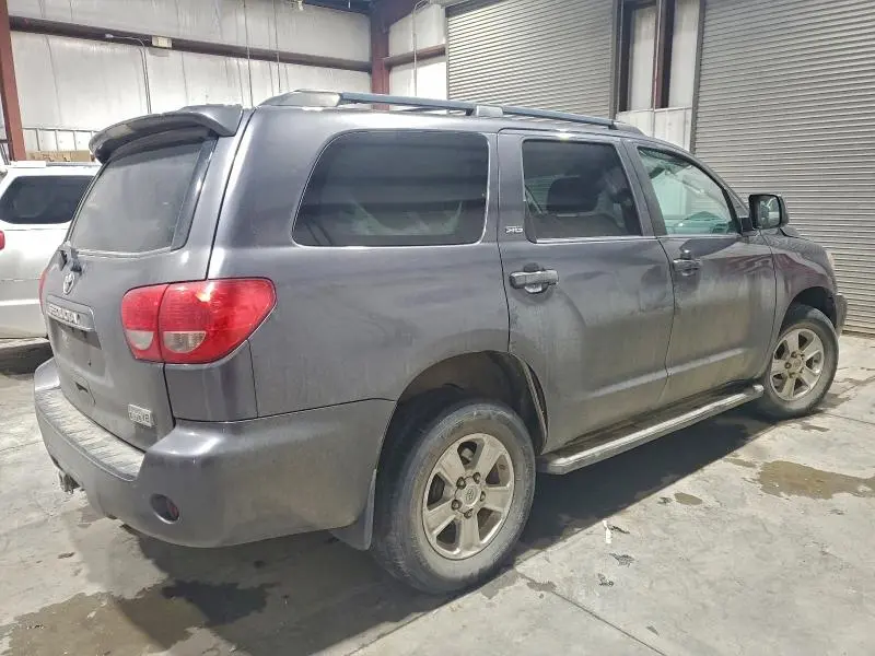 2015 TOYOTA SEQUOIA SR5  