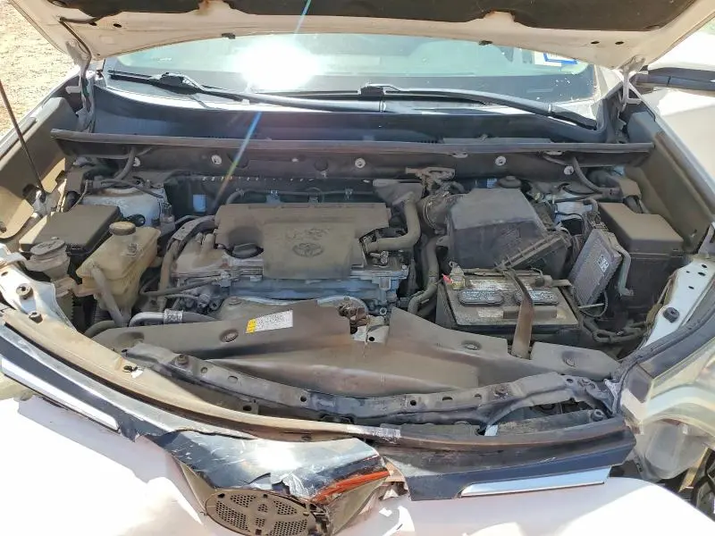 2016 TOYOTA RAV4 XLE  