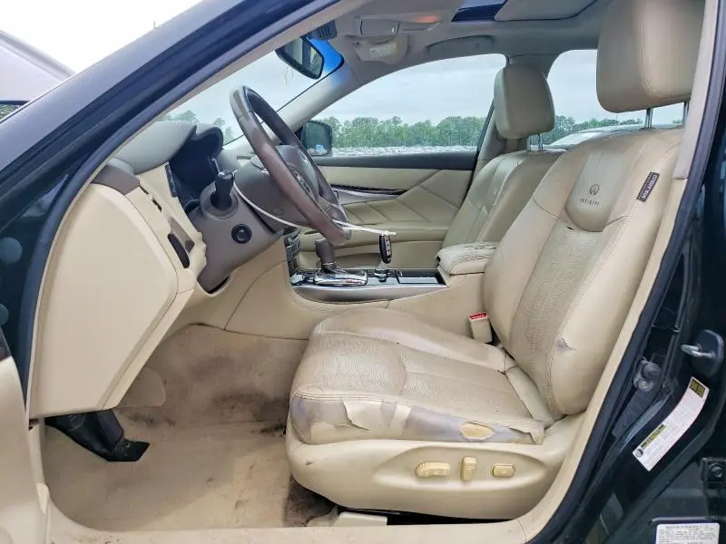 2011 INFINITI M37 X  