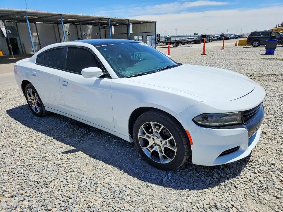 2015 DODGE CHARGER SXT  