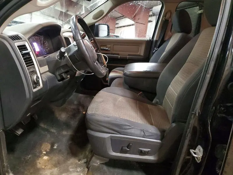 2012 DODGE RAM 1500 SLT  