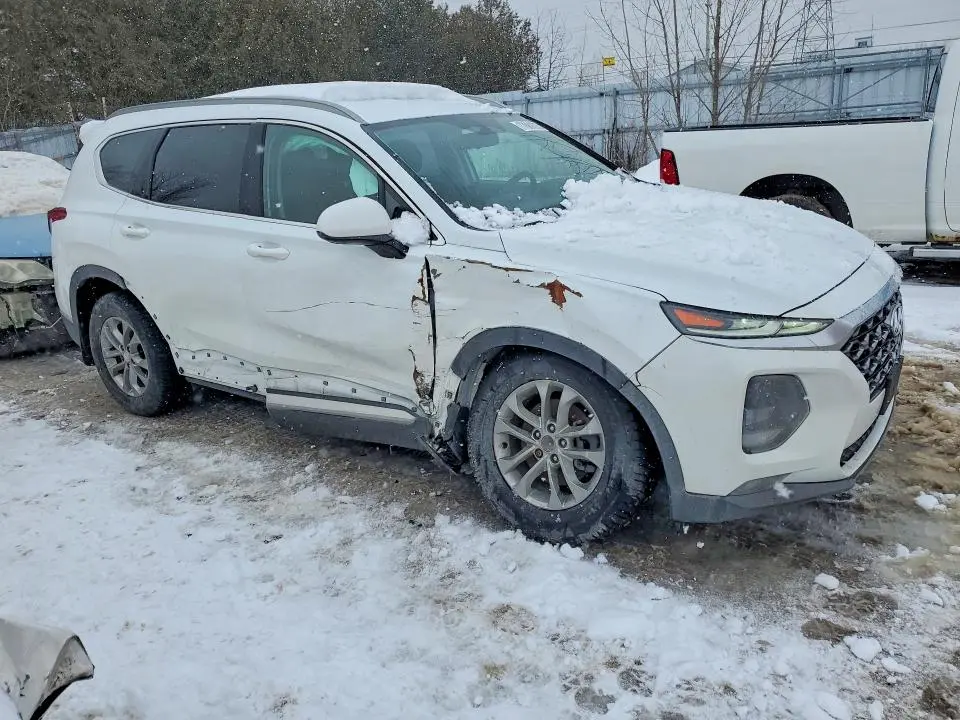 2020 HYUNDAI SANTA FE SE  