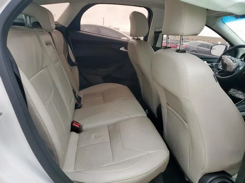 2015 FORD FOCUS TITANIUM  