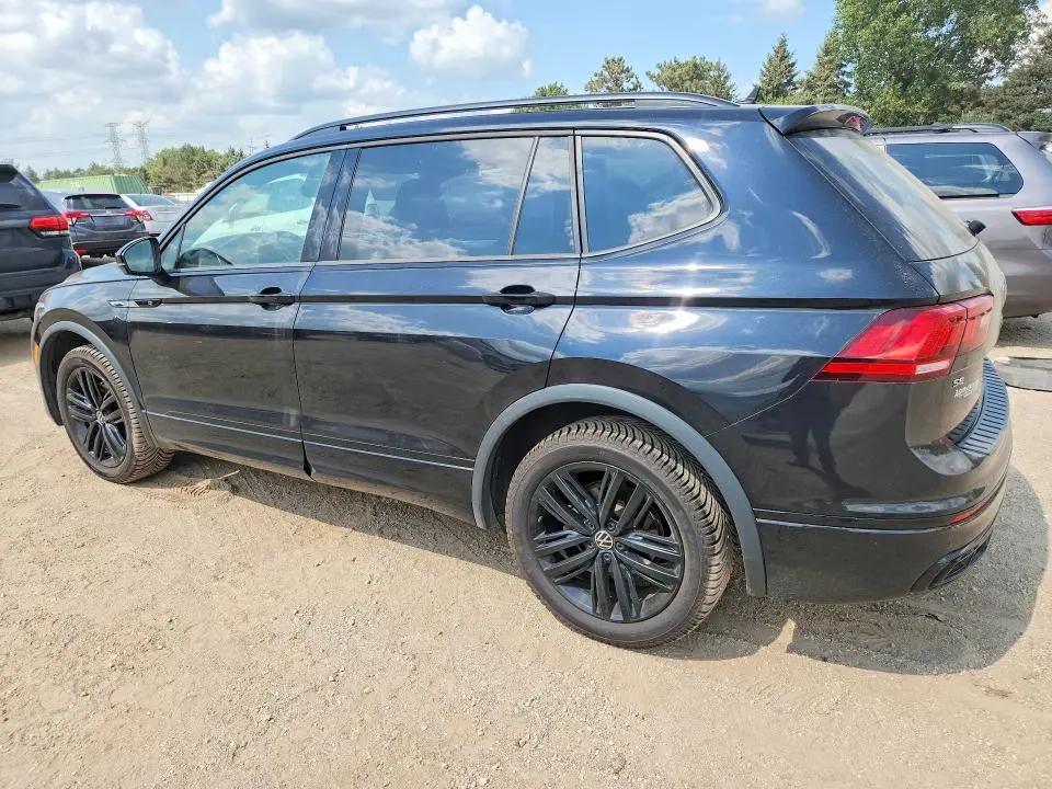 2022 VOLKSWAGEN TIGUAN SE R-LINE BLACK  