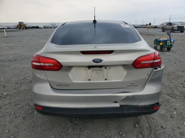 2016 FORD FOCUS SE  