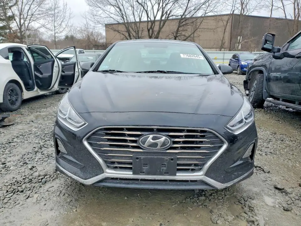 2018 HYUNDAI SONATA SE  