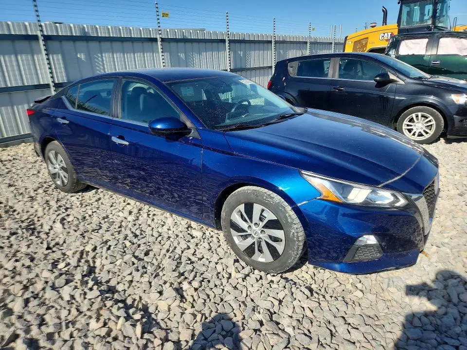 2019 NISSAN ALTIMA S  