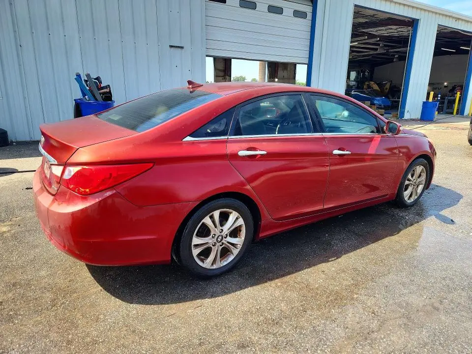 2011 HYUNDAI SONATA SE  