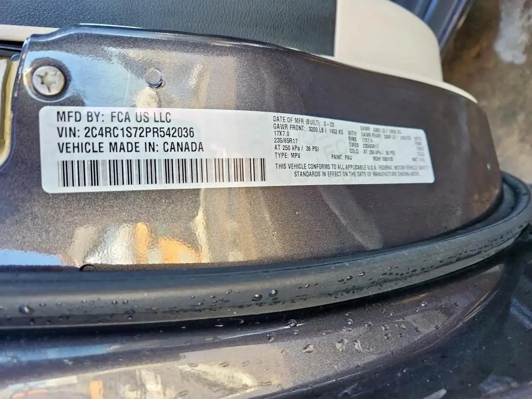 2023 CHRYSLER PACIFICA HYBRID LIMITED  