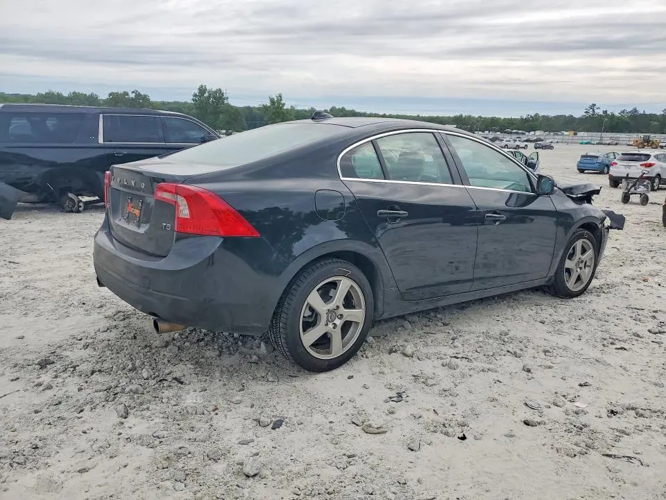 2013 VOLVO S60 T5  