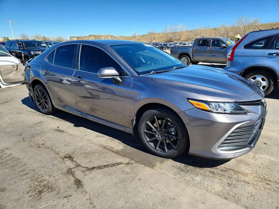 2021 TOYOTA CAMRY LE  