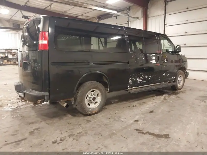 2013 GMC SAVANA 3500 LS