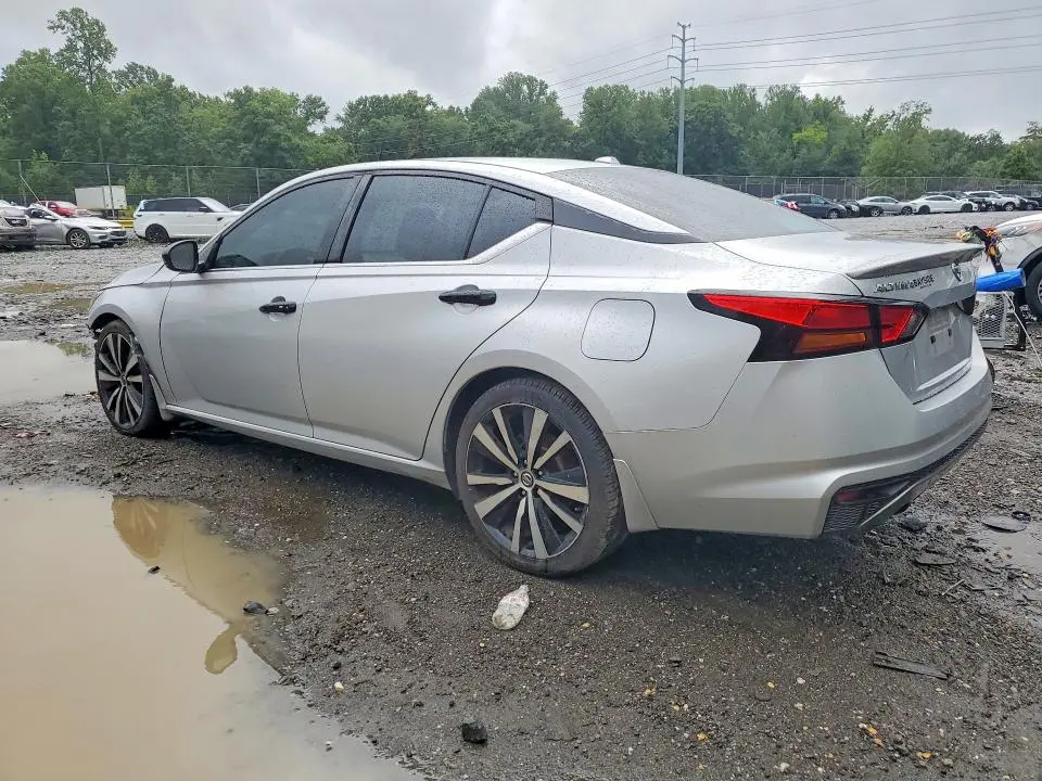 2019 NISSAN ALTIMA SR  