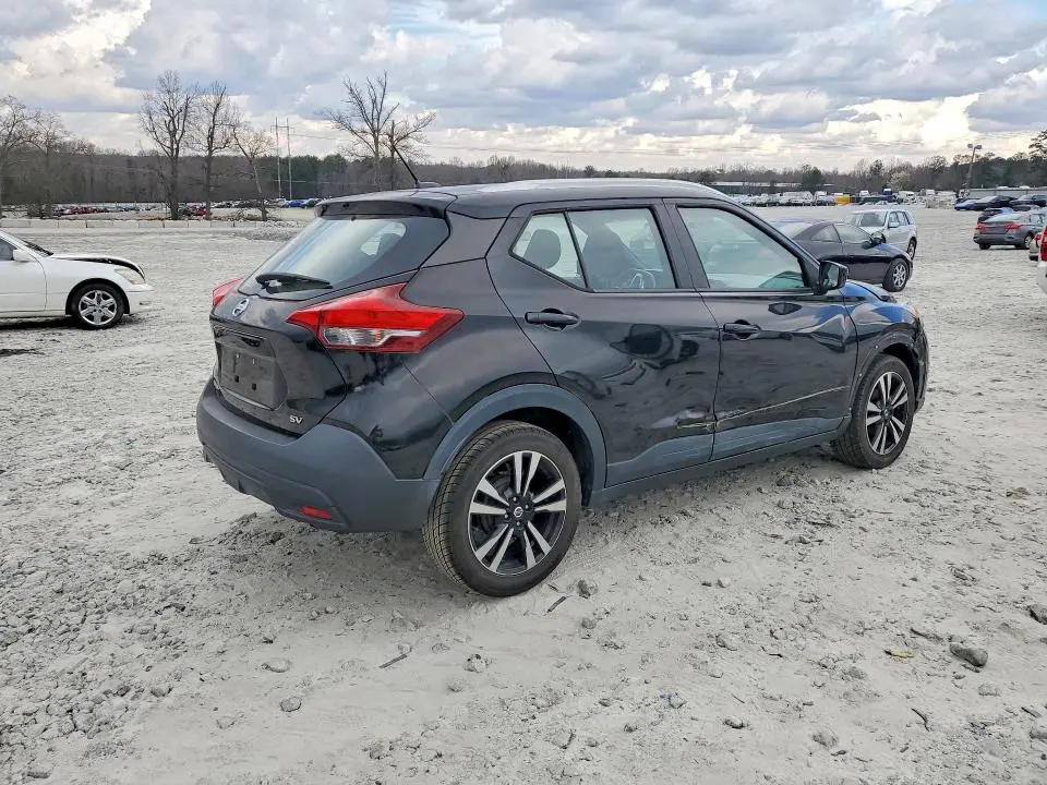 2019 NISSAN KICKS SV  