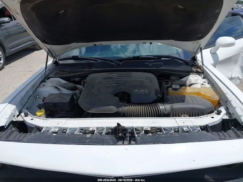 2015 DODGE CHALLENGER SXT