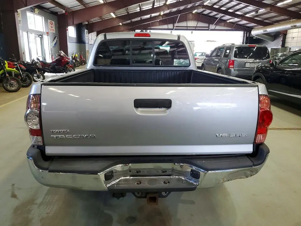2014 TOYOTA TACOMA V6  