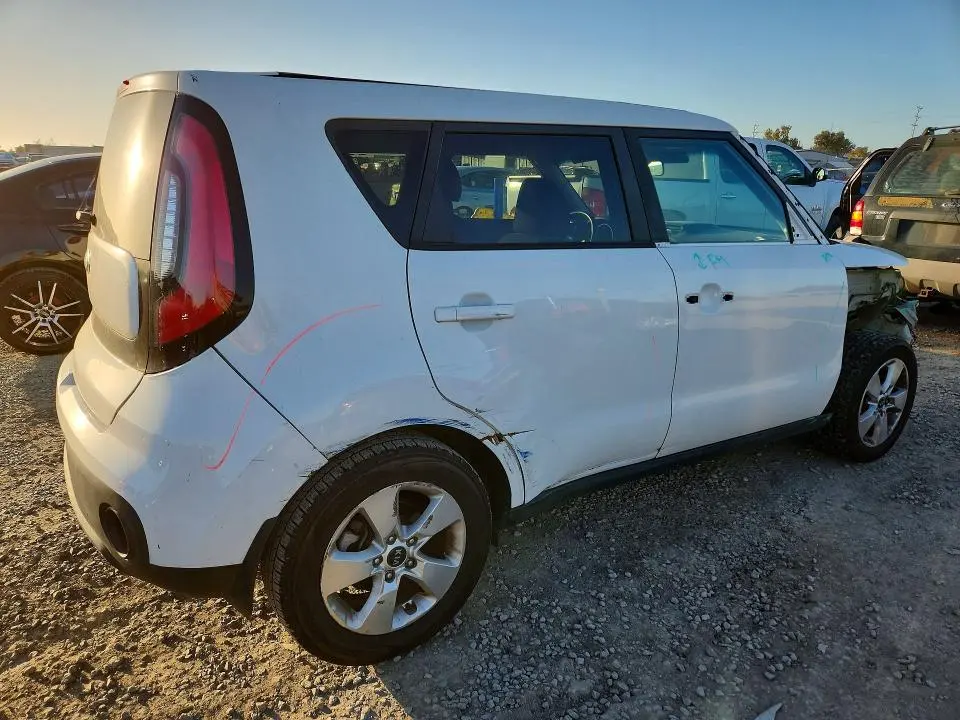 2017 KIA SOUL   