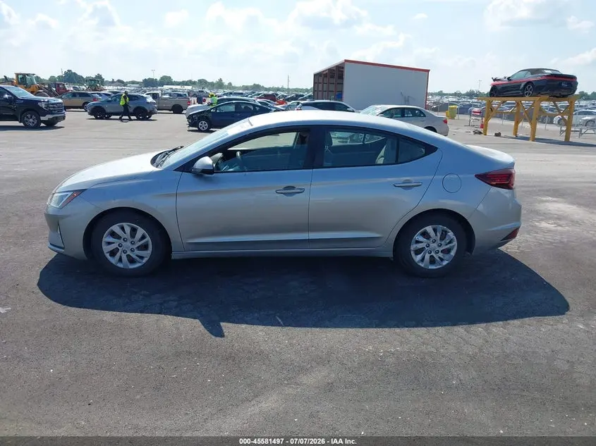2020 HYUNDAI ELANTRA SE