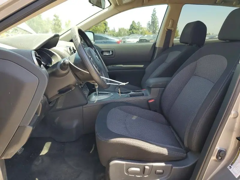 2012 NISSAN ROGUE S  