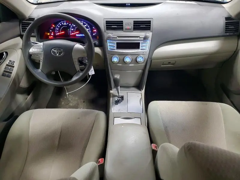 2011 TOYOTA CAMRY LE  