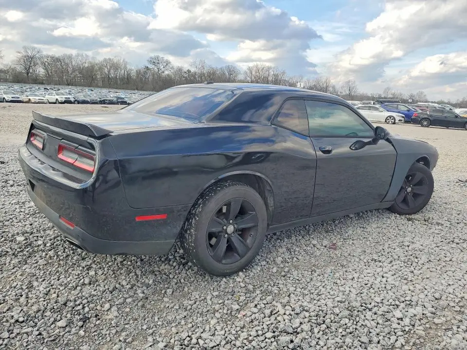 2015 DODGE CHALLENGER SXT  