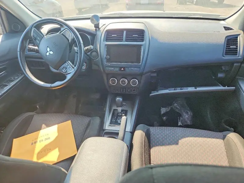 2019 MITSUBISHI RVR SE  