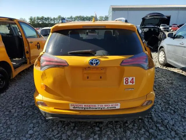 2018 TOYOTA RAV4 HV LE  