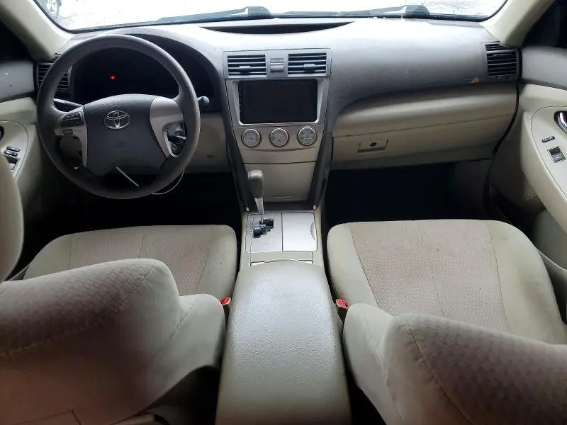 2011 TOYOTA CAMRY LE  