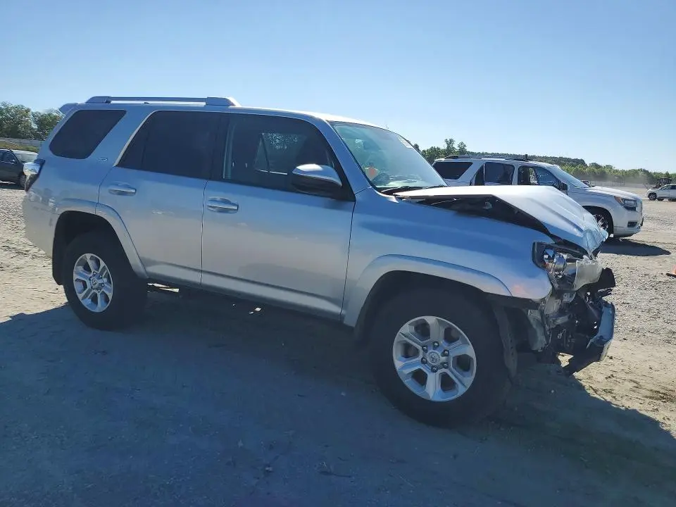 2017 TOYOTA 4RUNNER SR5  