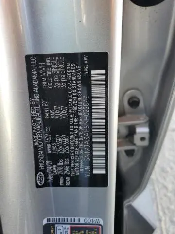 2022 HYUNDAI TUCSON SE  