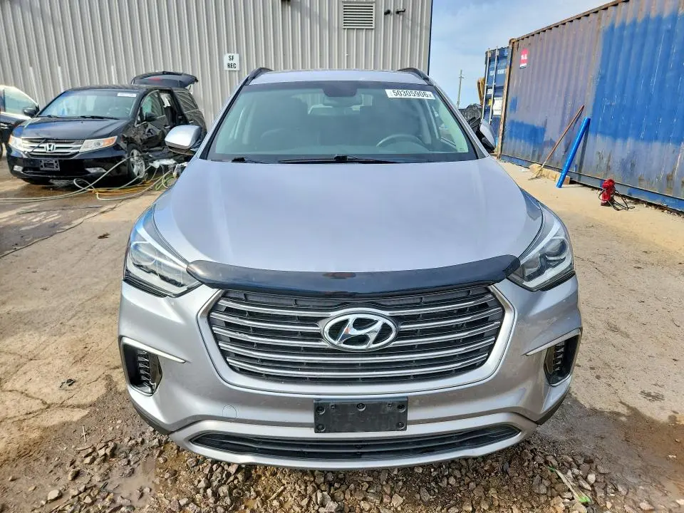 2017 HYUNDAI SANTA FE SE  