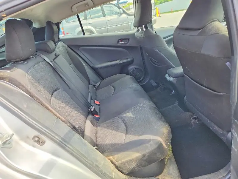 2021 TOYOTA PRIUS LE AWD-E  