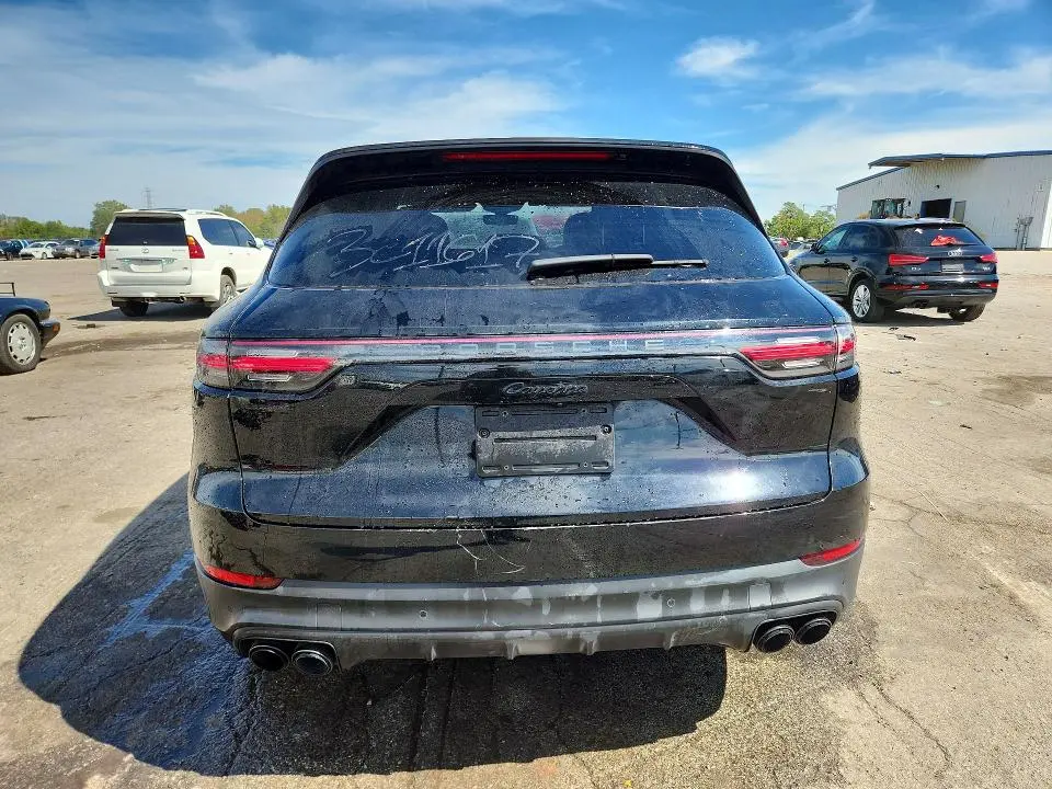 2023 PORSCHE CAYENNE BASE  