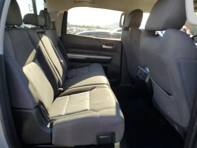 2021 TOYOTA TUNDRA CREWMAX SR5  