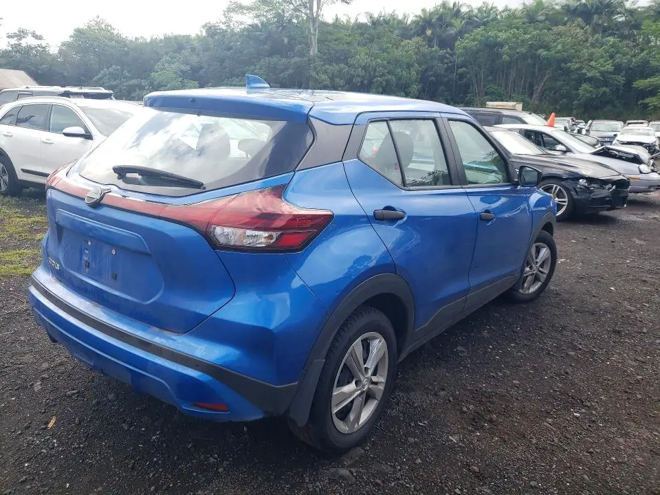 2024 NISSAN KICKS S  