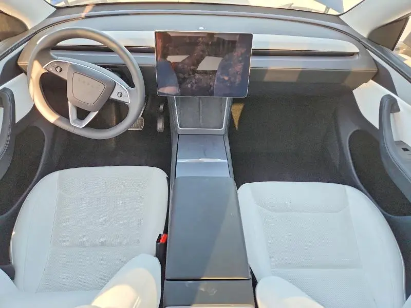 2026 TESLA MODEL Y   