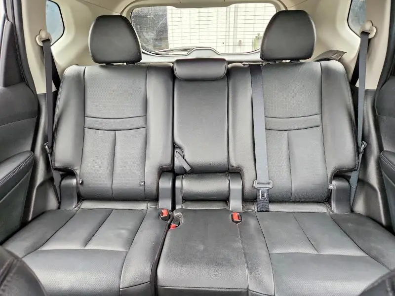2016 NISSAN ROGUE SL  