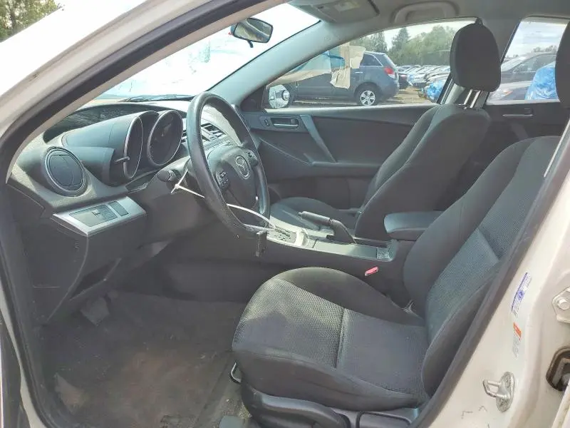 2010 MAZDA 3 I  