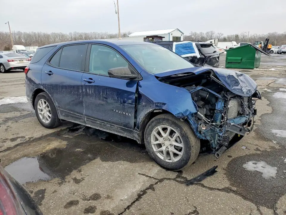 2022 CHEVROLET EQUINOX LS  