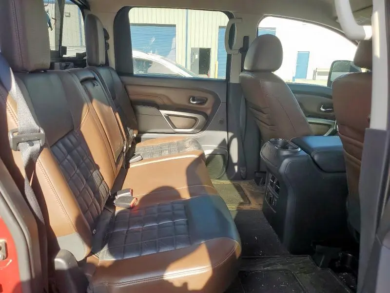2016 NISSAN TITAN XD SL  
