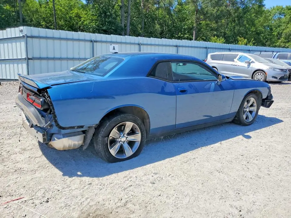 2020 DODGE CHALLENGER SXT  