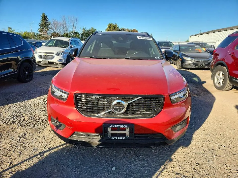 2019 VOLVO XC40 T5 R-DESIGN  