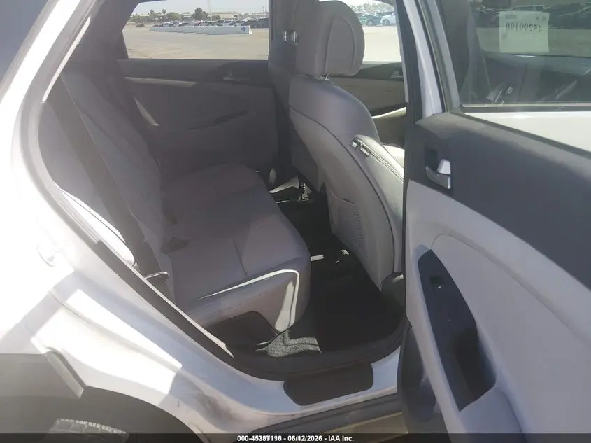 2018 HYUNDAI TUCSON SE