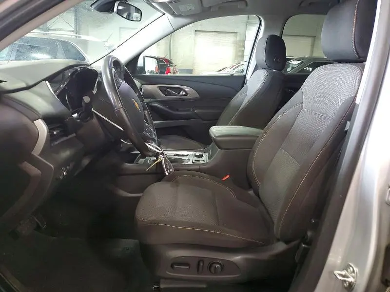 2021 CHEVROLET TRAVERSE LT  