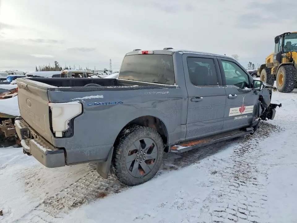2023 FORD F150 LIGHTNING PRO  