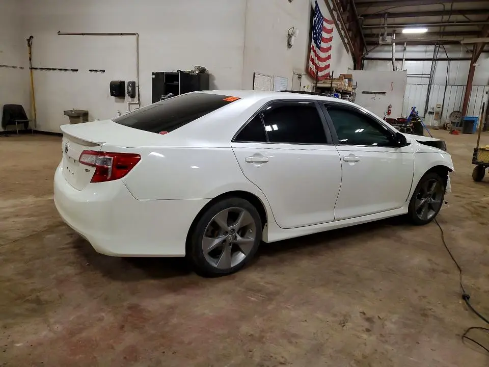 2014 TOYOTA CAMRY SE SPORT  