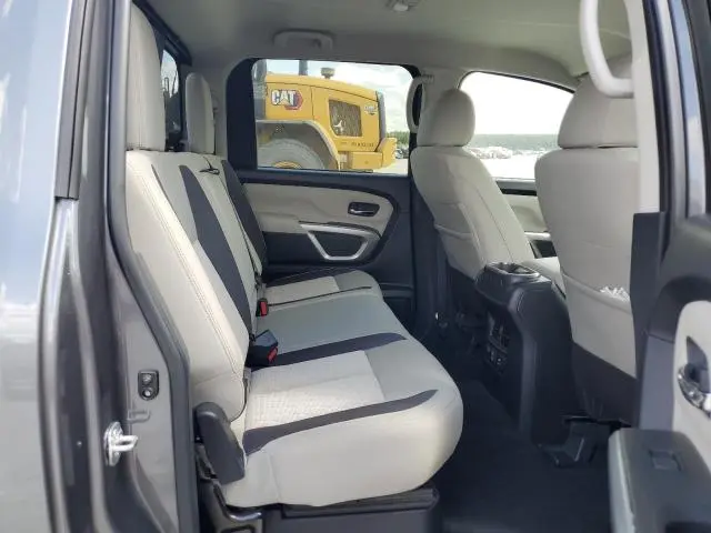 2023 NISSAN TITAN SV  
