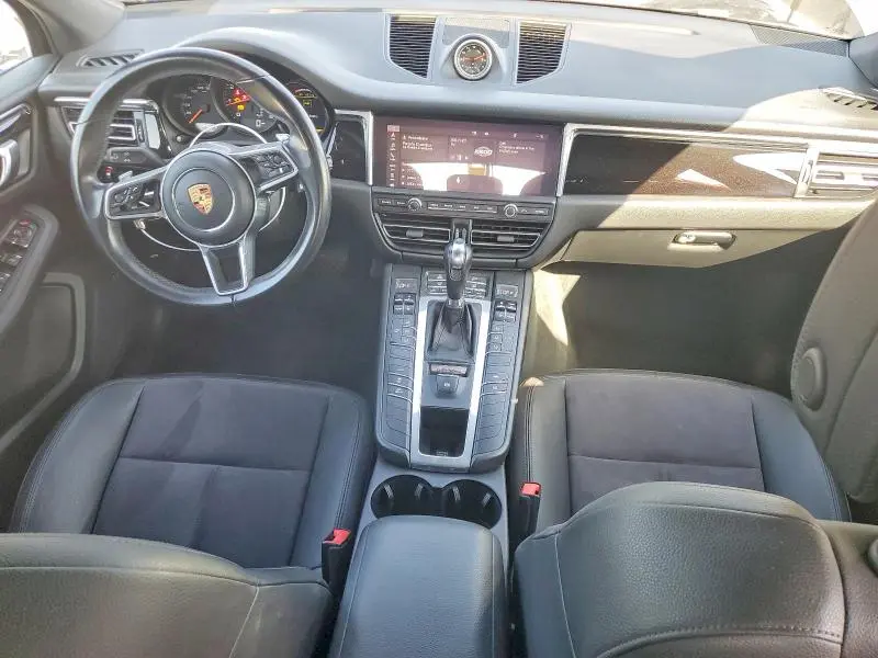 2020 PORSCHE MACAN   