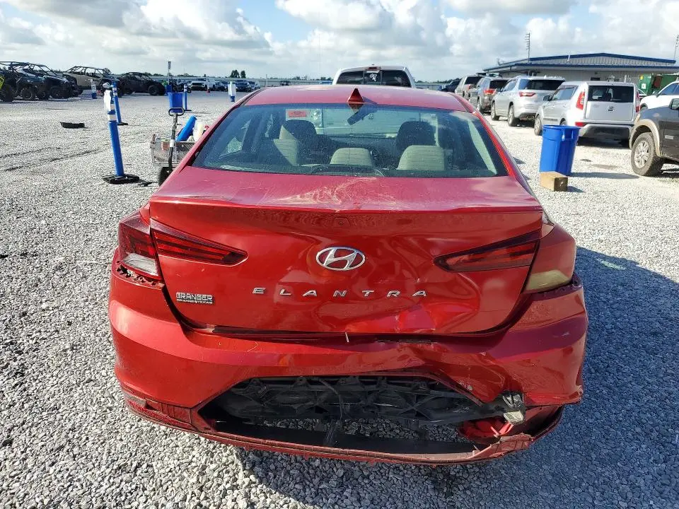2020 HYUNDAI ELANTRA SEL  