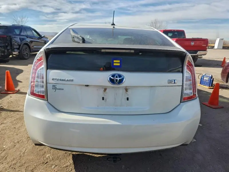 2015 TOYOTA PRIUS   